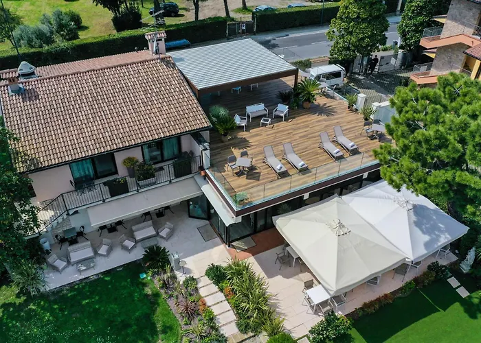 Casa Dei Pescatori * سيرمِيوني