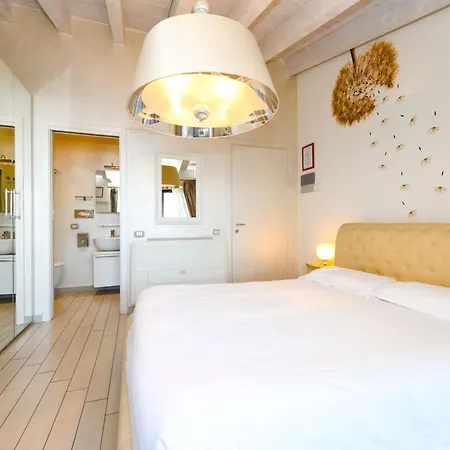 Casa Dei Pescatori Hébergement de vacances Sirmione