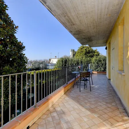 Casa Dei Pescatori Hébergement de vacances Sirmione
